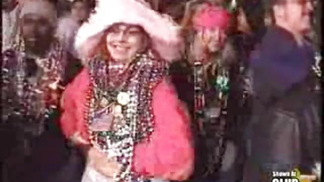 Belleza tetonas xxx españolas con tacones se volvió a lo perrito y se masturba