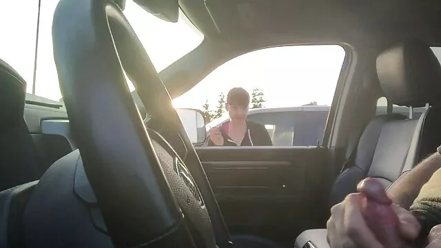 Un tío se folla un pezón tatuado con gafas en el maduras españolas videos caseros ano