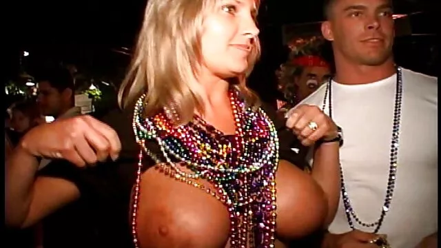 Esposas gordas españolas follando gordas grabadas con cámara oculta