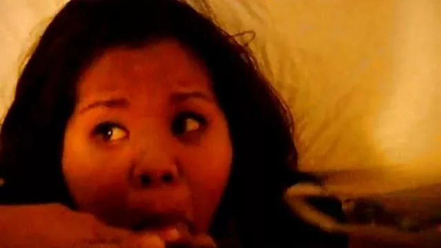 Sexo en grupo con la adorable japonesa Mickey españoles pillados follando