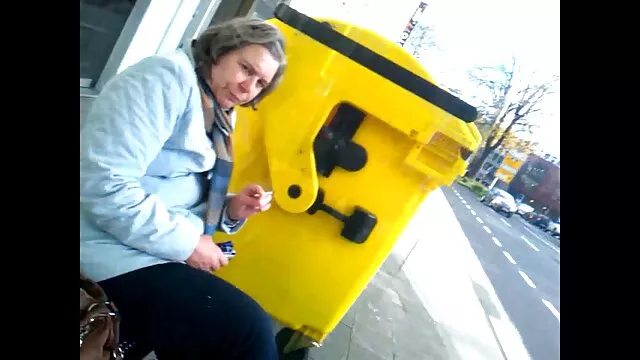 Una linda chica chupa la caseros españolas xxx gran polla de un chico bombeado