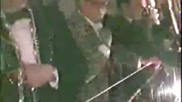 Phat maduras españolas bien folladas ass Varvara fue puesta a cuatro patas en la playa y follada