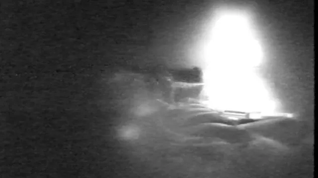 Jóvenes lesbianas lamen maduras españolas con jóvenes hábilmente los coños y se los pajean