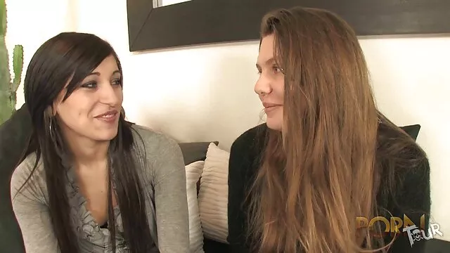 La profesora españolas por dinero xxx pelirroja sedujo al alumno y le dio sobre el escritorio