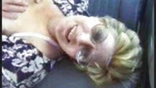 Colgando españolas por el culo tit ebony monique chupa polla